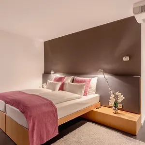 4* Hotel Plaza